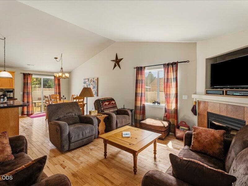 Photo of 16679 Wm Foss Road 3 of 46