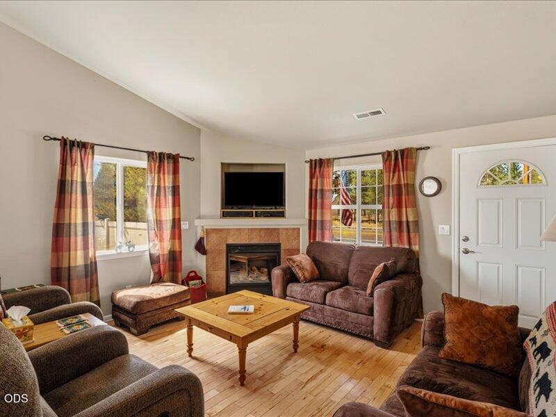 Photo of 16679 Wm Foss Road 5 of 46