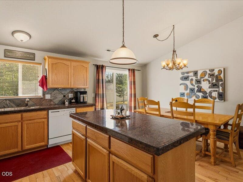 Photo of 16679 Wm Foss Road 14 of 46