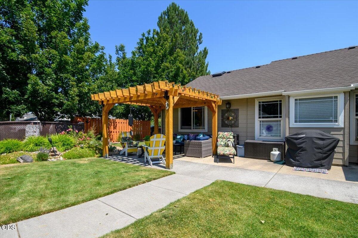 Photo of 3715 SW Gene Sarazan Drive 31 of 38