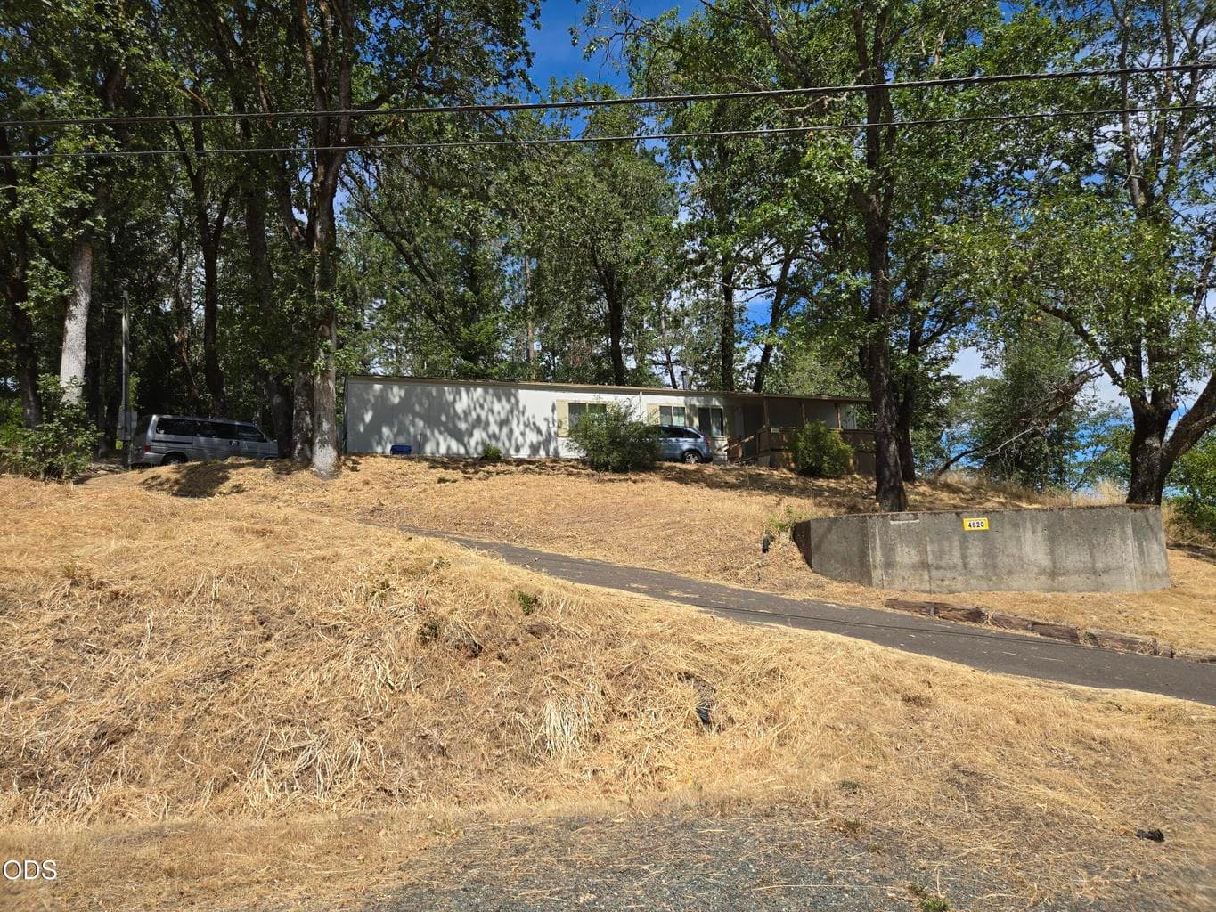 Photo of 4618 Redwood Avenue 2 of 20