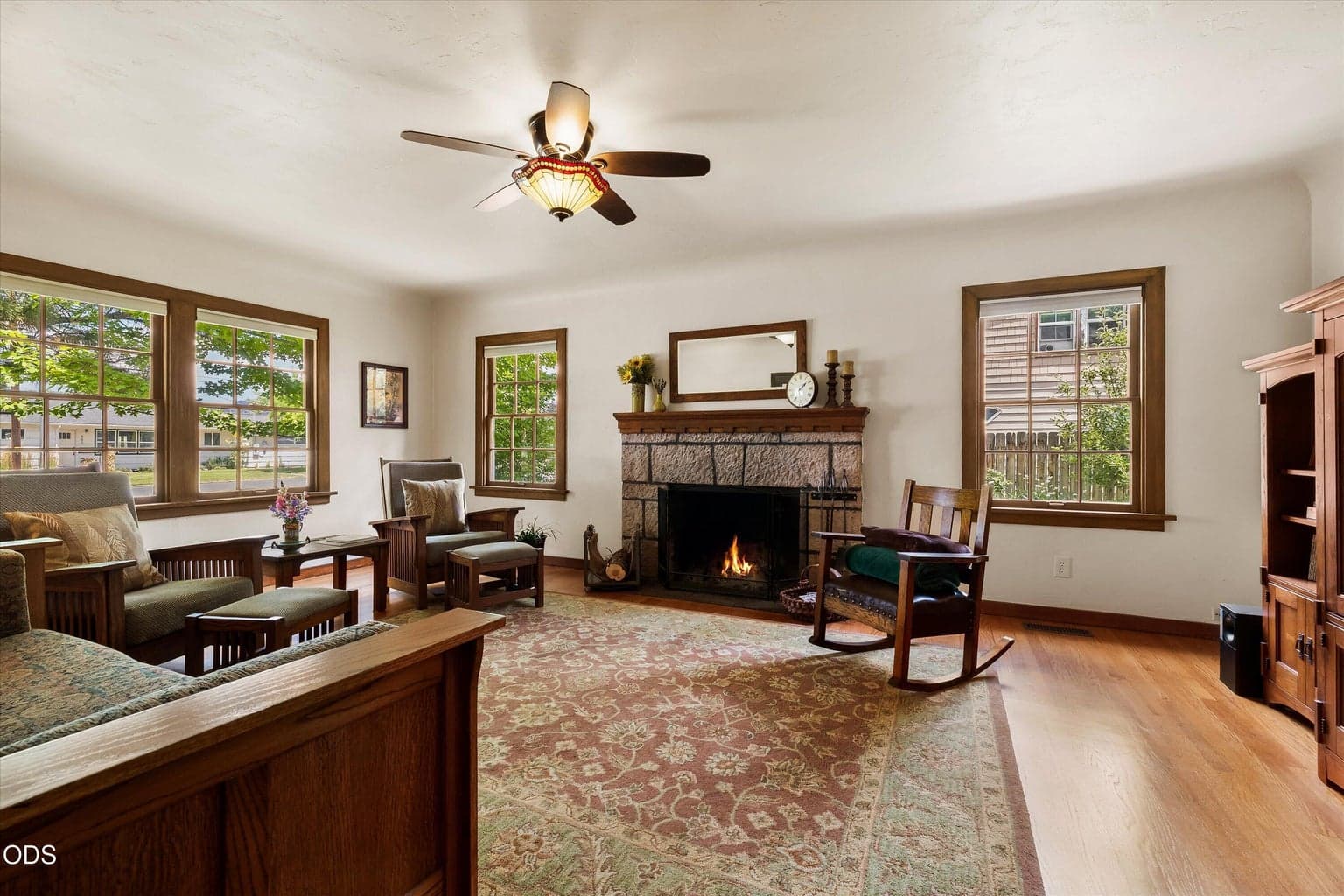 Photo of 840 1st Street 5 of 55