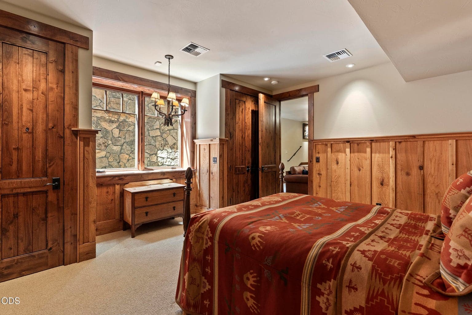 Lower level Guest Room
