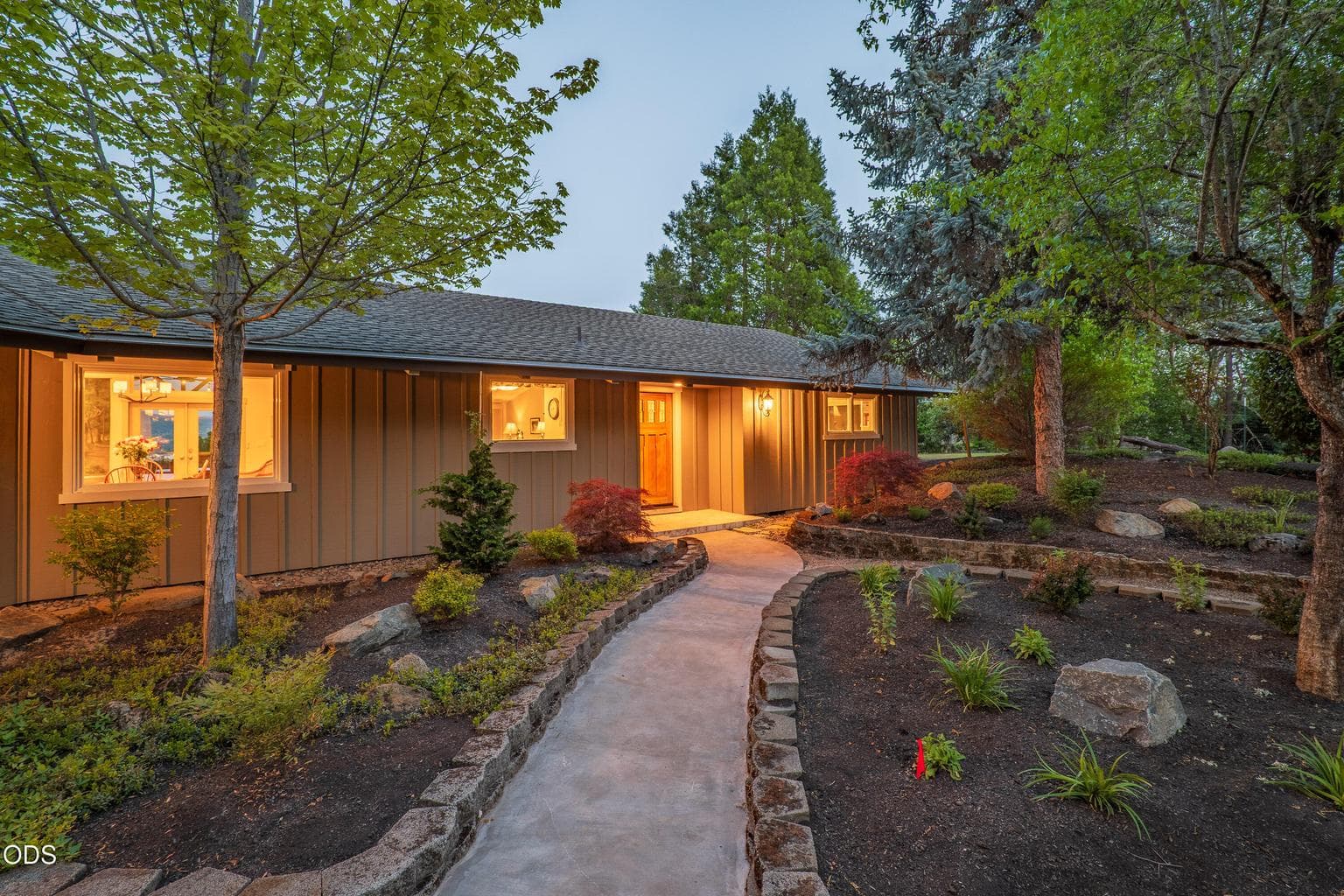 Photo of 2564 Old Military Road 6 of 68