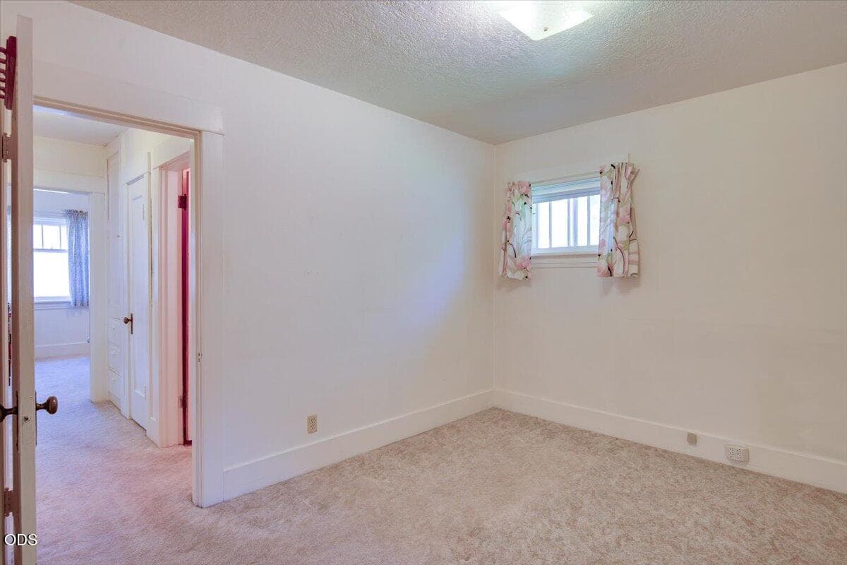 Photo of 535 SW 10th Street 18 of 25