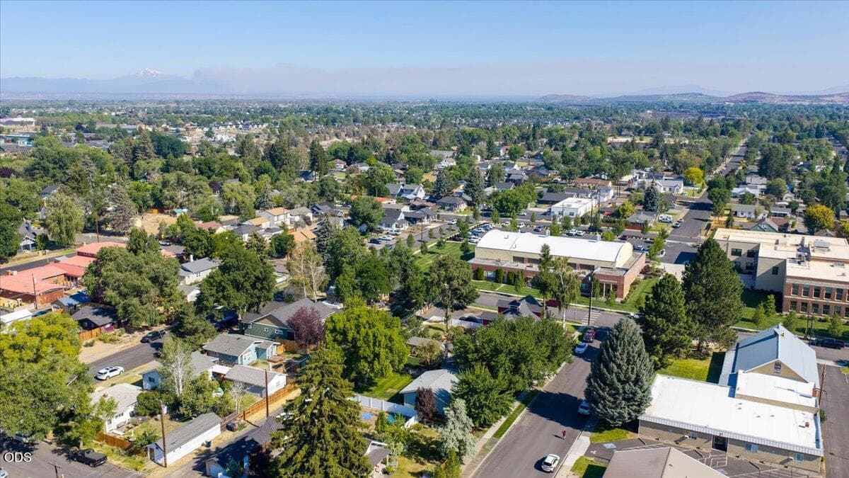 Photo of 535 SW 10th Street 23 of 25