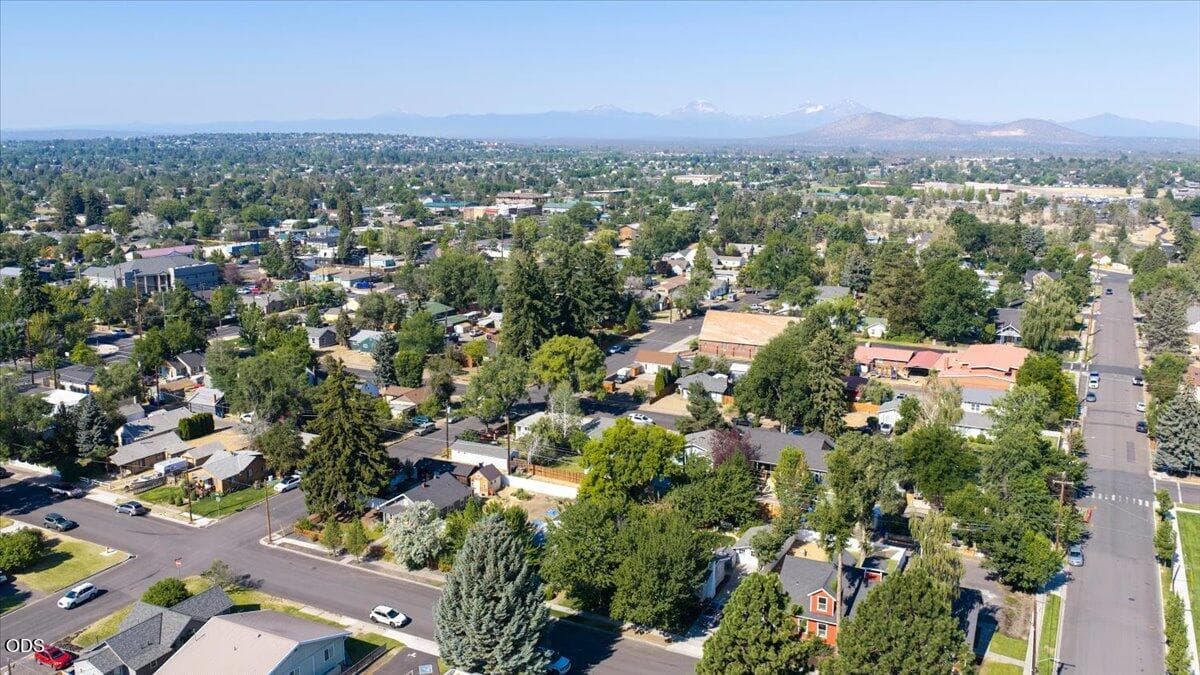 Photo of 535 SW 10th Street 24 of 25