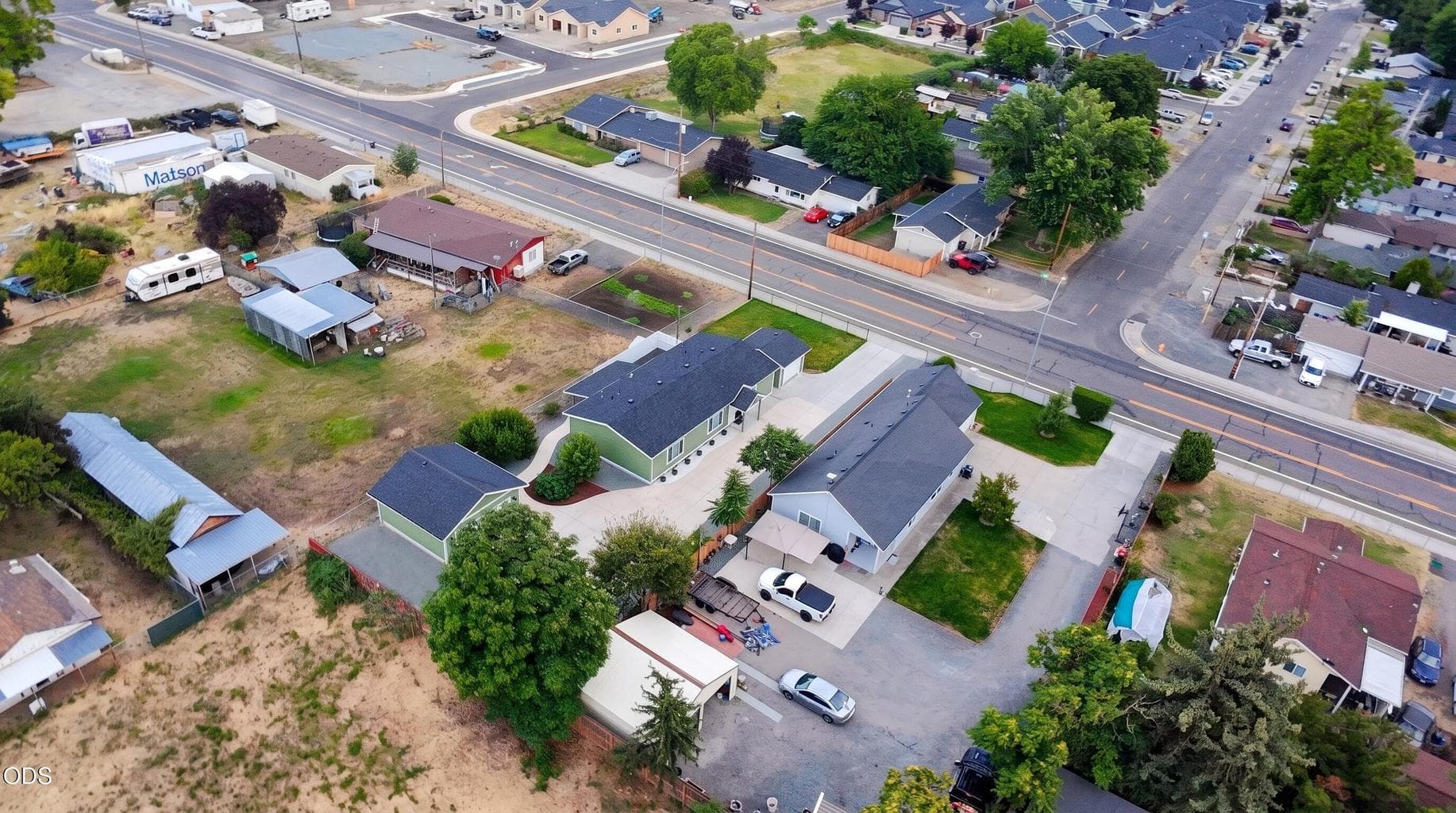 Photo of 788 Garfield Street 4 of 24