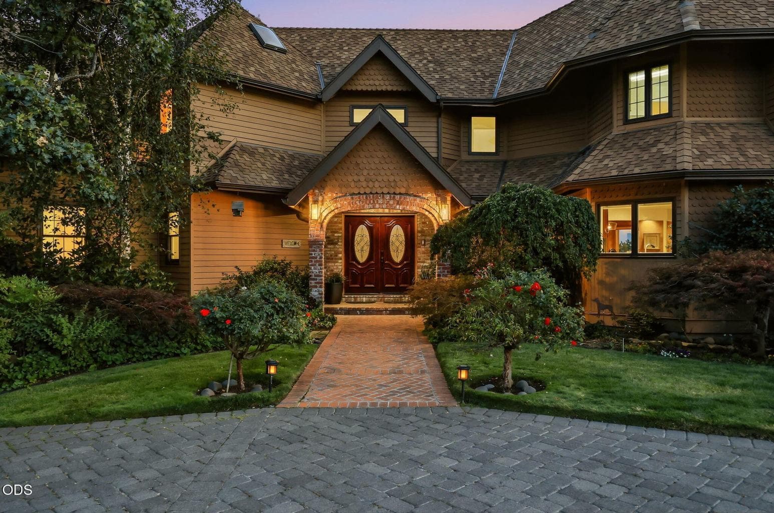 Photo of 808 Pompadour Drive 5 of 75
