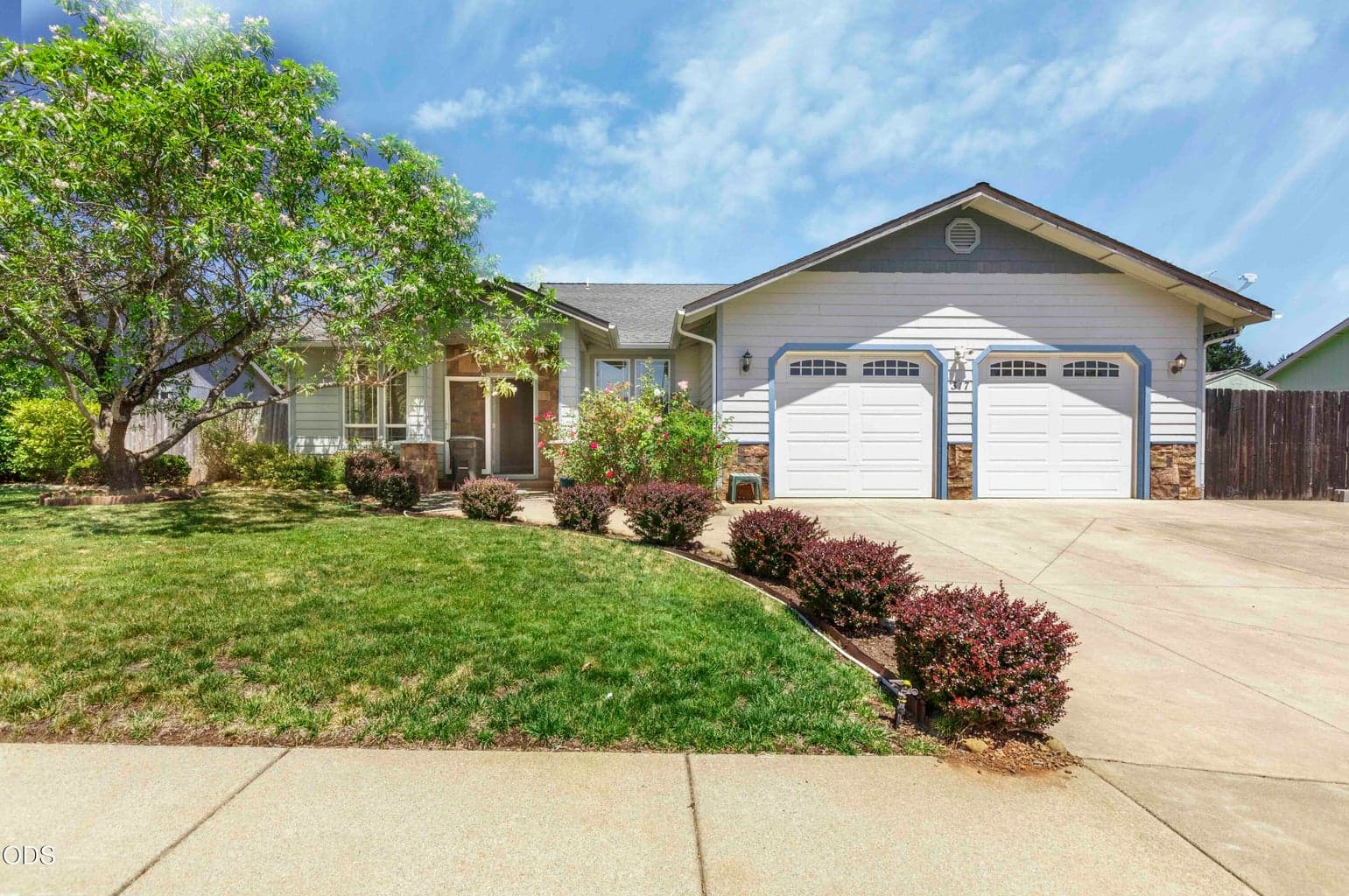 Photo of 317 Gamay Drive 1 of 38