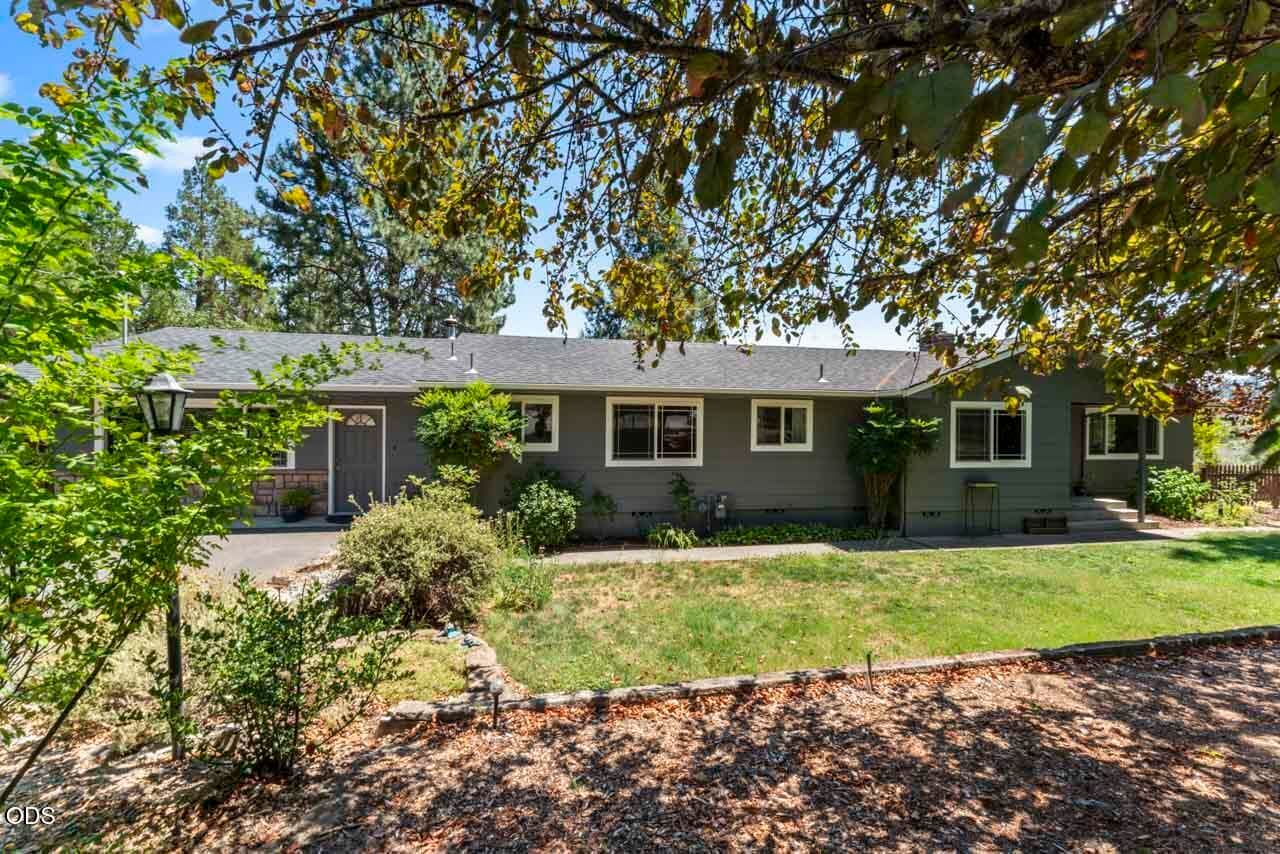 Photo of 235 Larkin Road 2 of 50