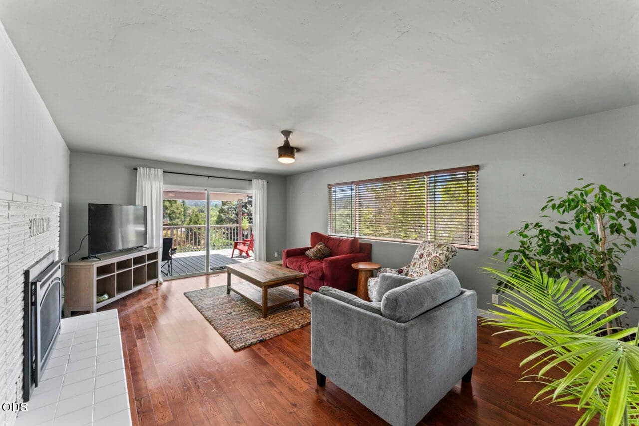 Photo of 235 Larkin Road 5 of 50