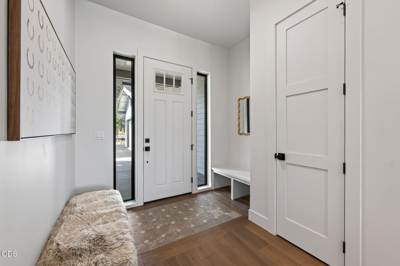 Photo of 3440 NW Sullivan Avenue 26 of 76