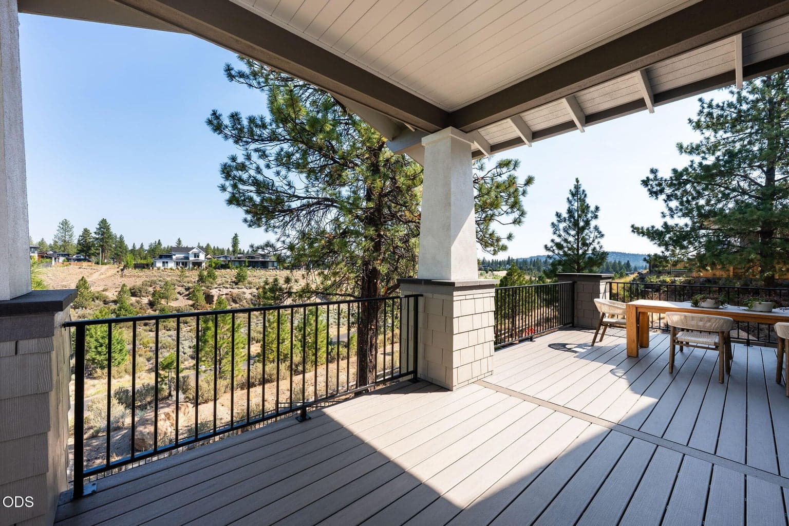 Photo of 3440 NW Sullivan Avenue 61 of 76