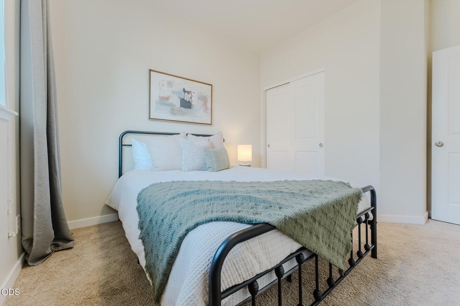 Photo of 640 SE Reed Market Road 31 of 46