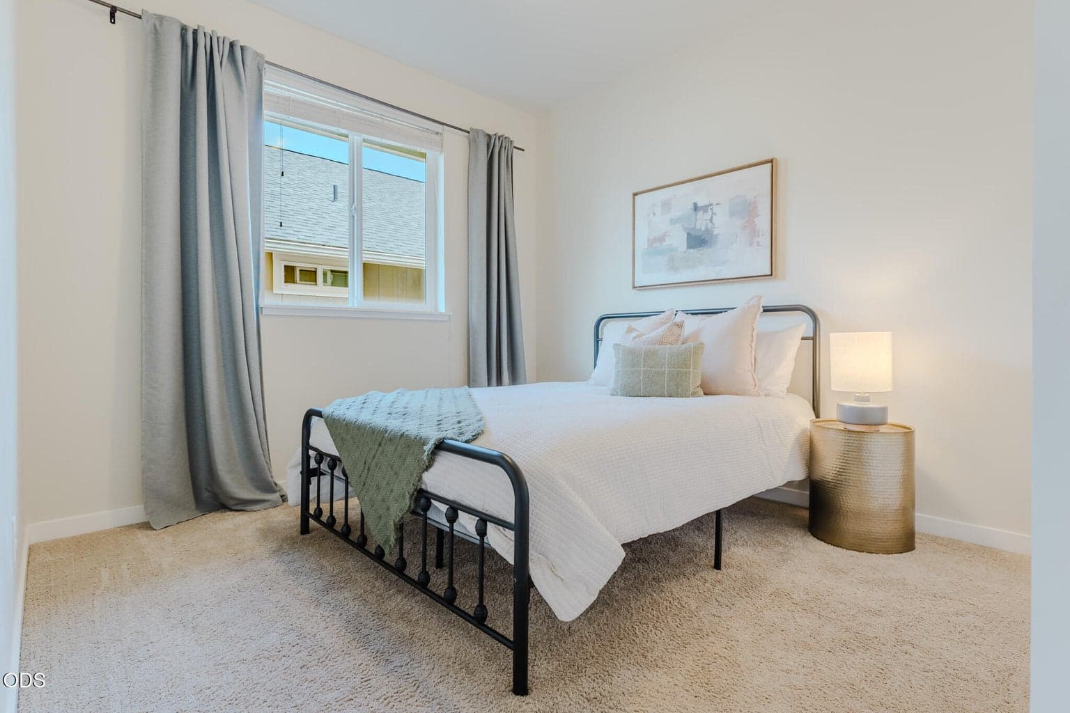 Photo of 640 SE Reed Market Road 32 of 46