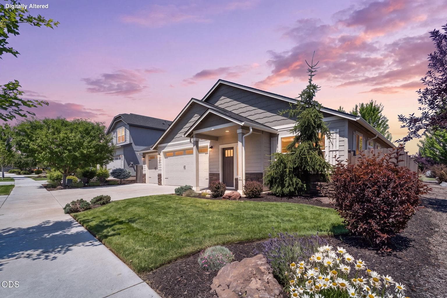 Photo of 2511 Hemlock Way 2 of 31