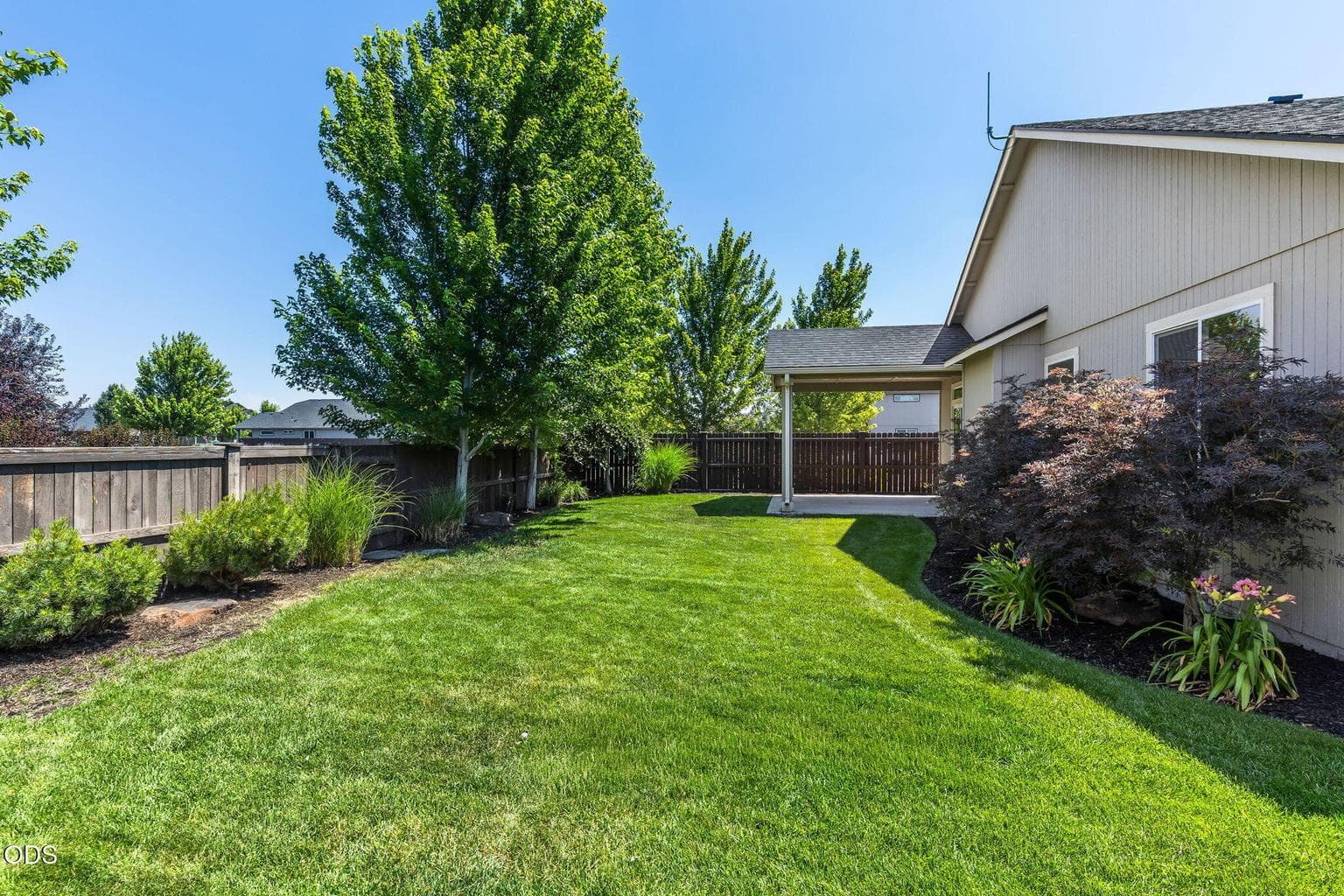 Photo of 2511 NW Hemlock Way 27 of 31