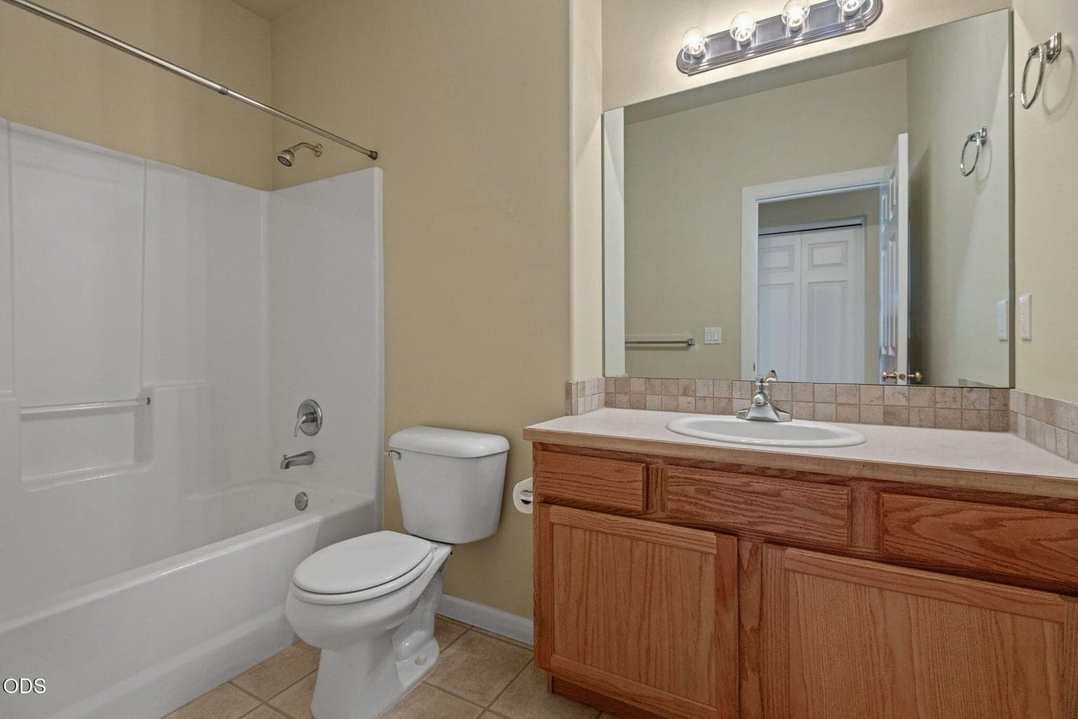 Photo of 21164 Copperfield Avenue 10 of 21