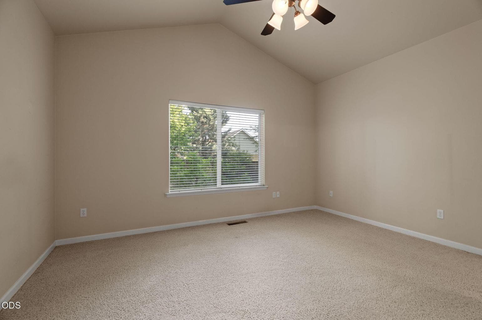 Photo of 21164 Copperfield Avenue 12 of 21