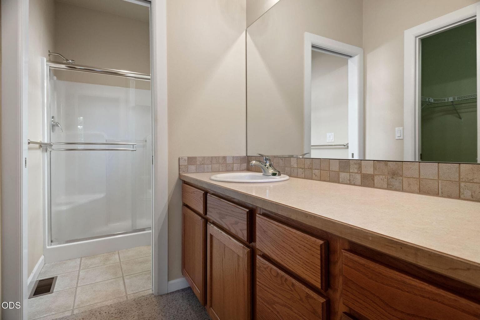 Photo of 21164 Copperfield Avenue 13 of 21