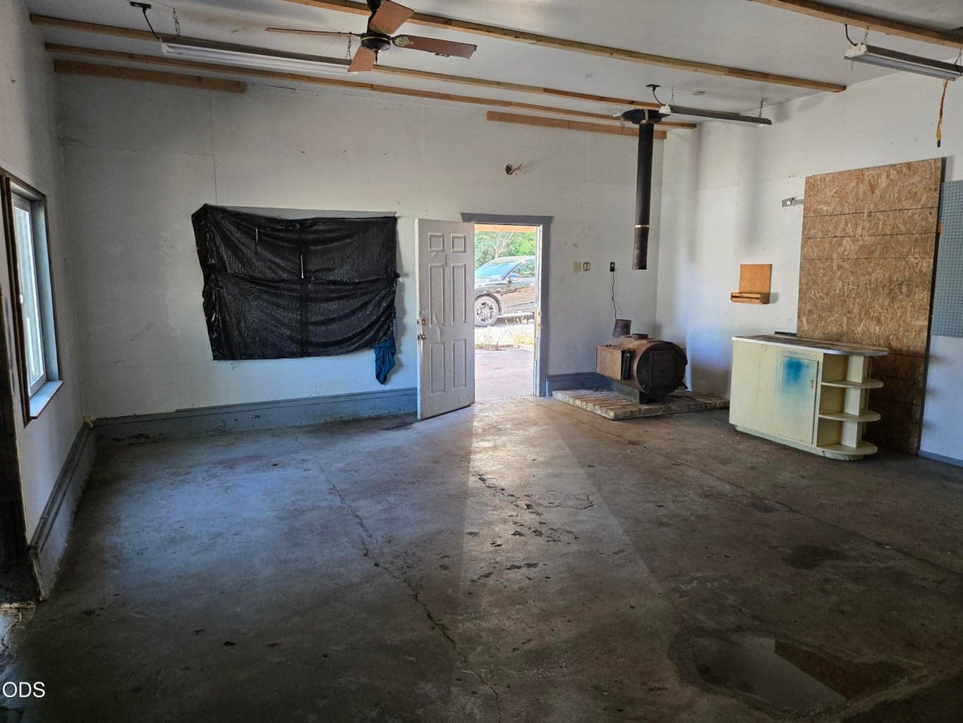 Photo of 4618 Redwood Avenue 4 of 22