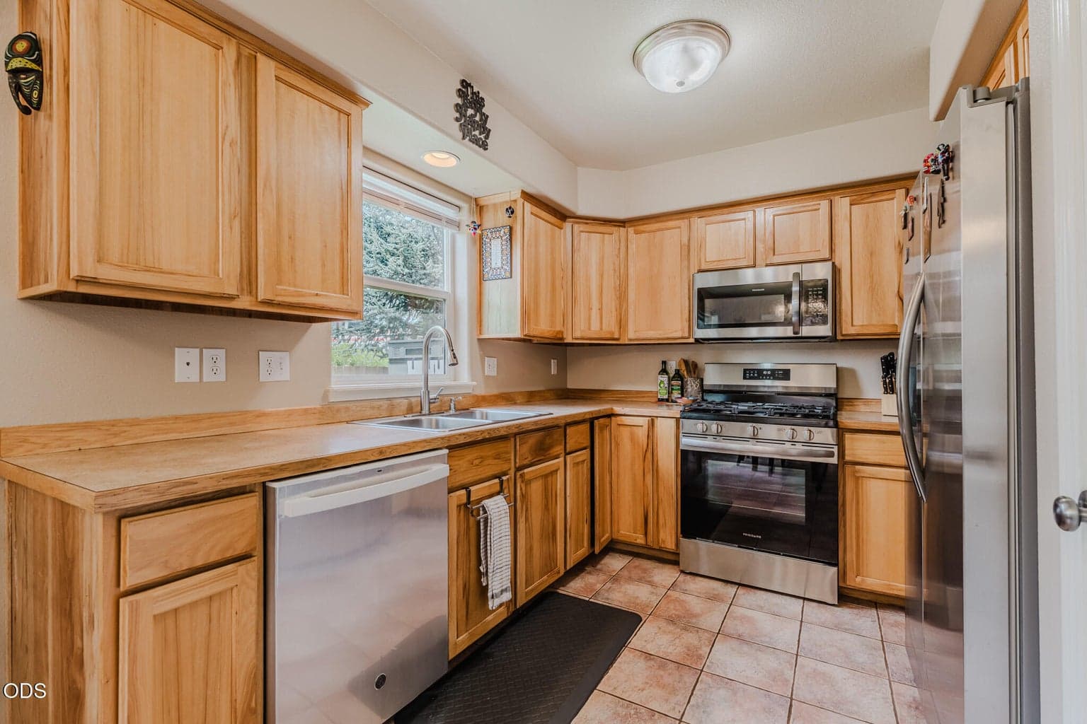 Photo of 61055 Borden Drive 8 of 32