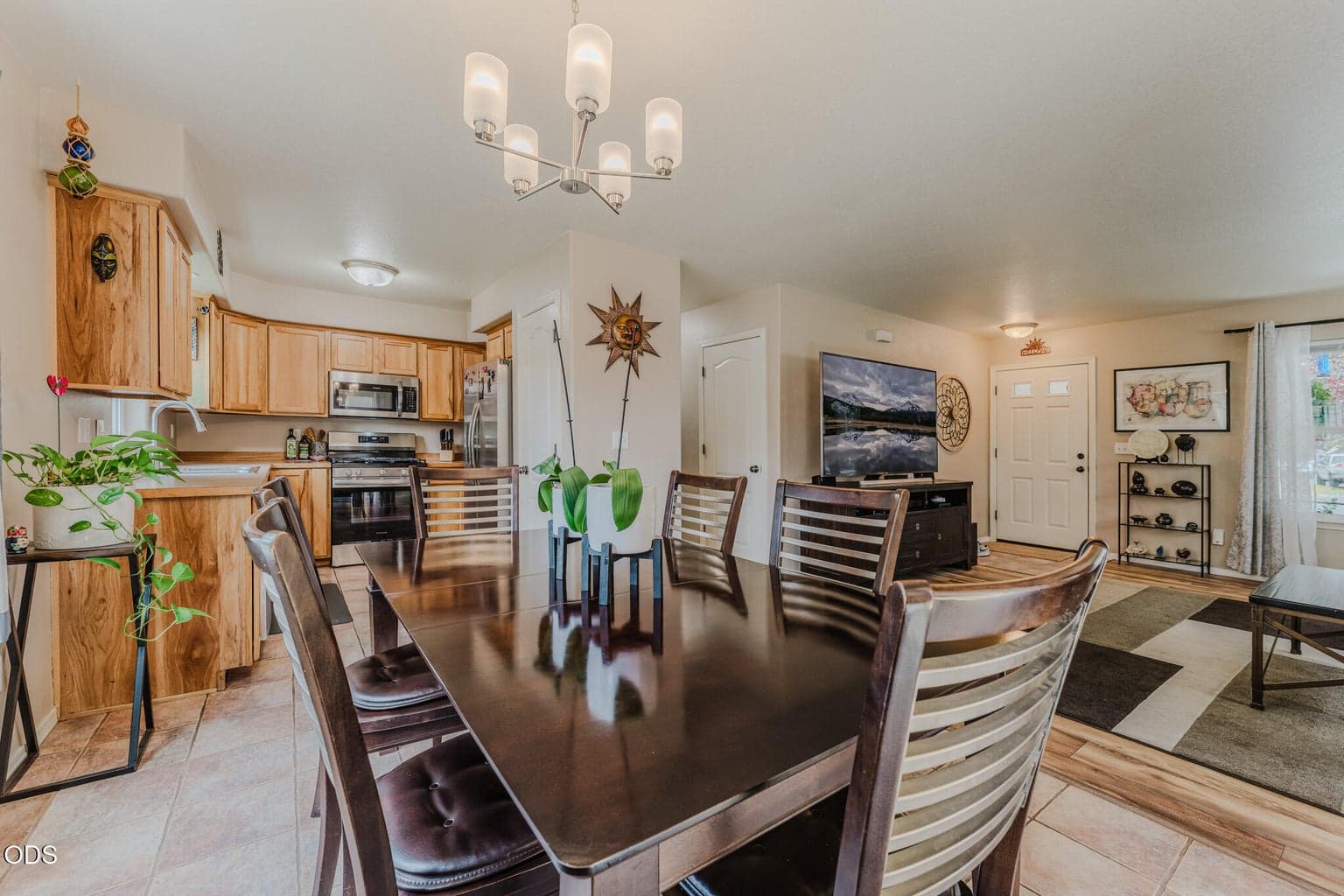 Photo of 61055 Borden Drive 7 of 32