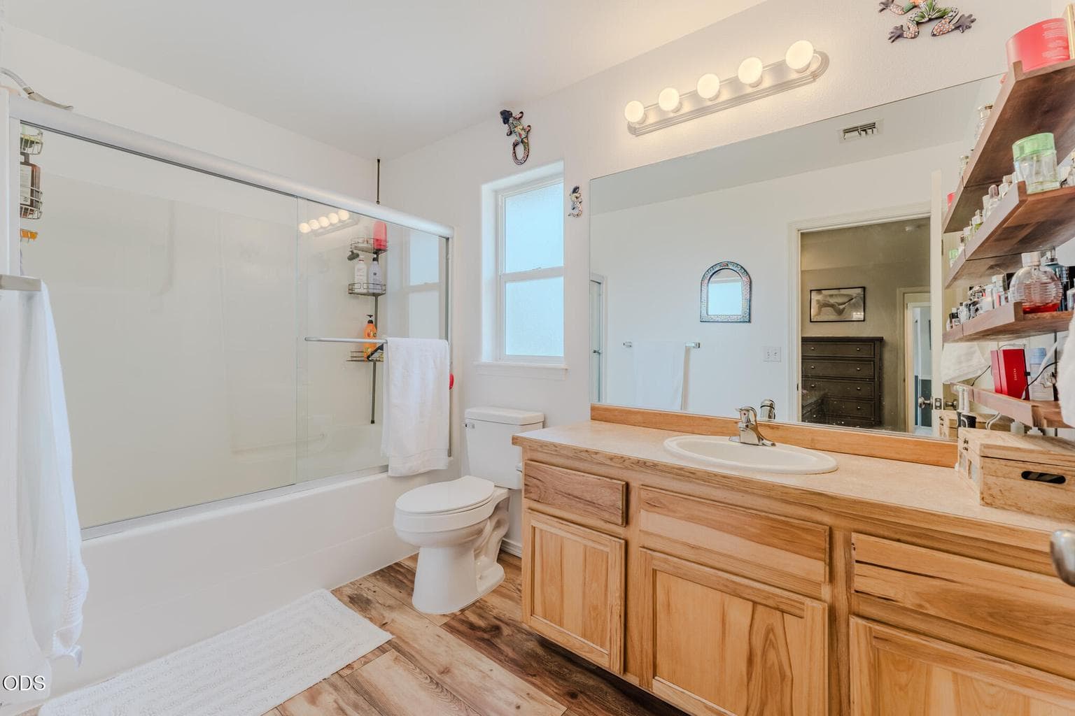 Photo of 61055 Borden Drive 23 of 32