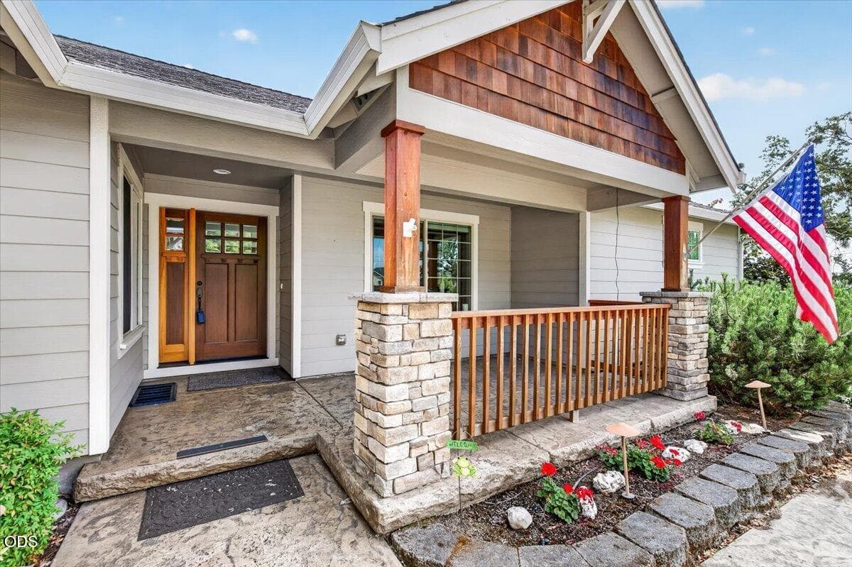 Photo of 83 Hidden Valley Drive 5 of 44