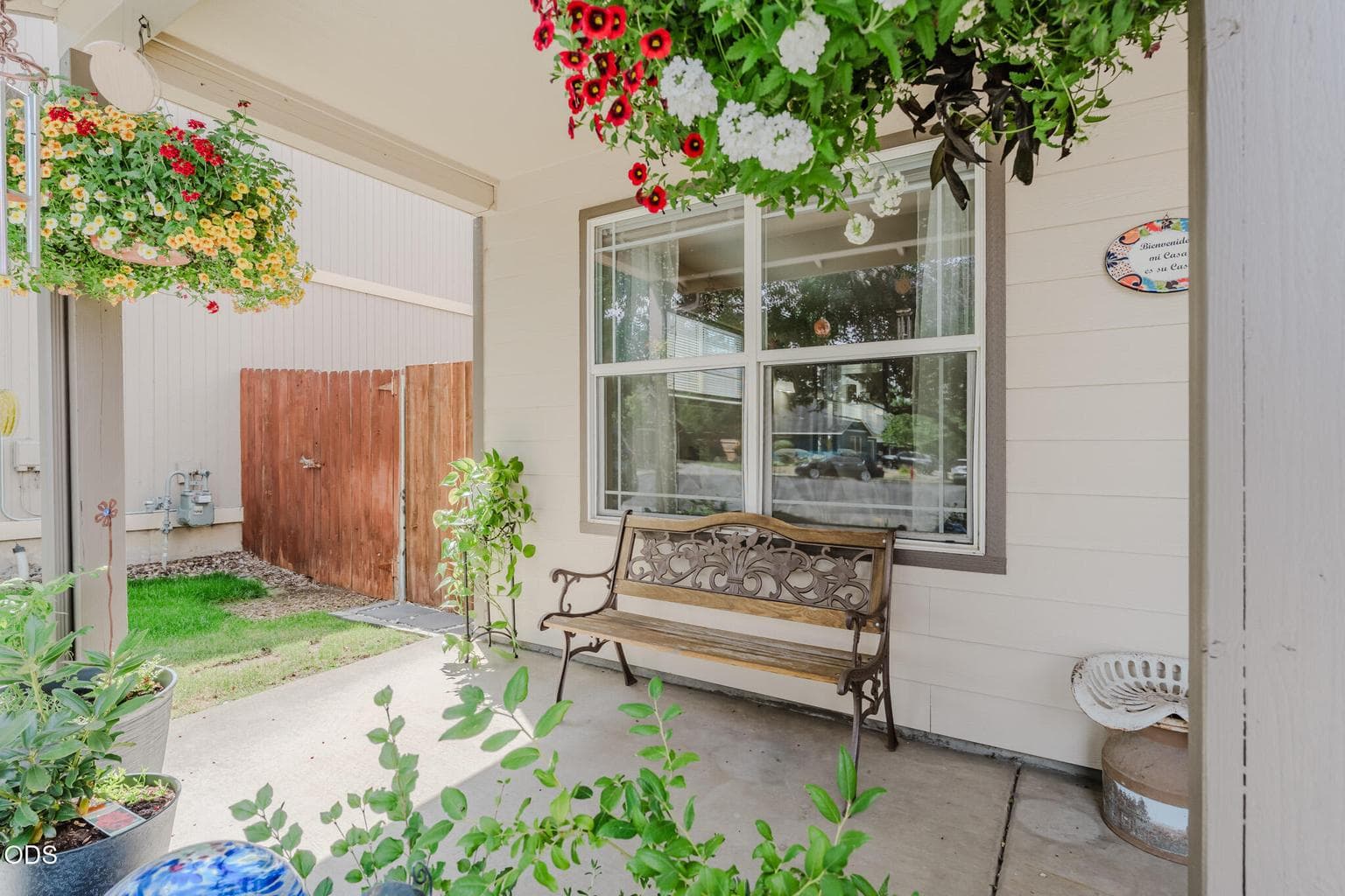 Photo of 61055 Borden Drive 3 of 35