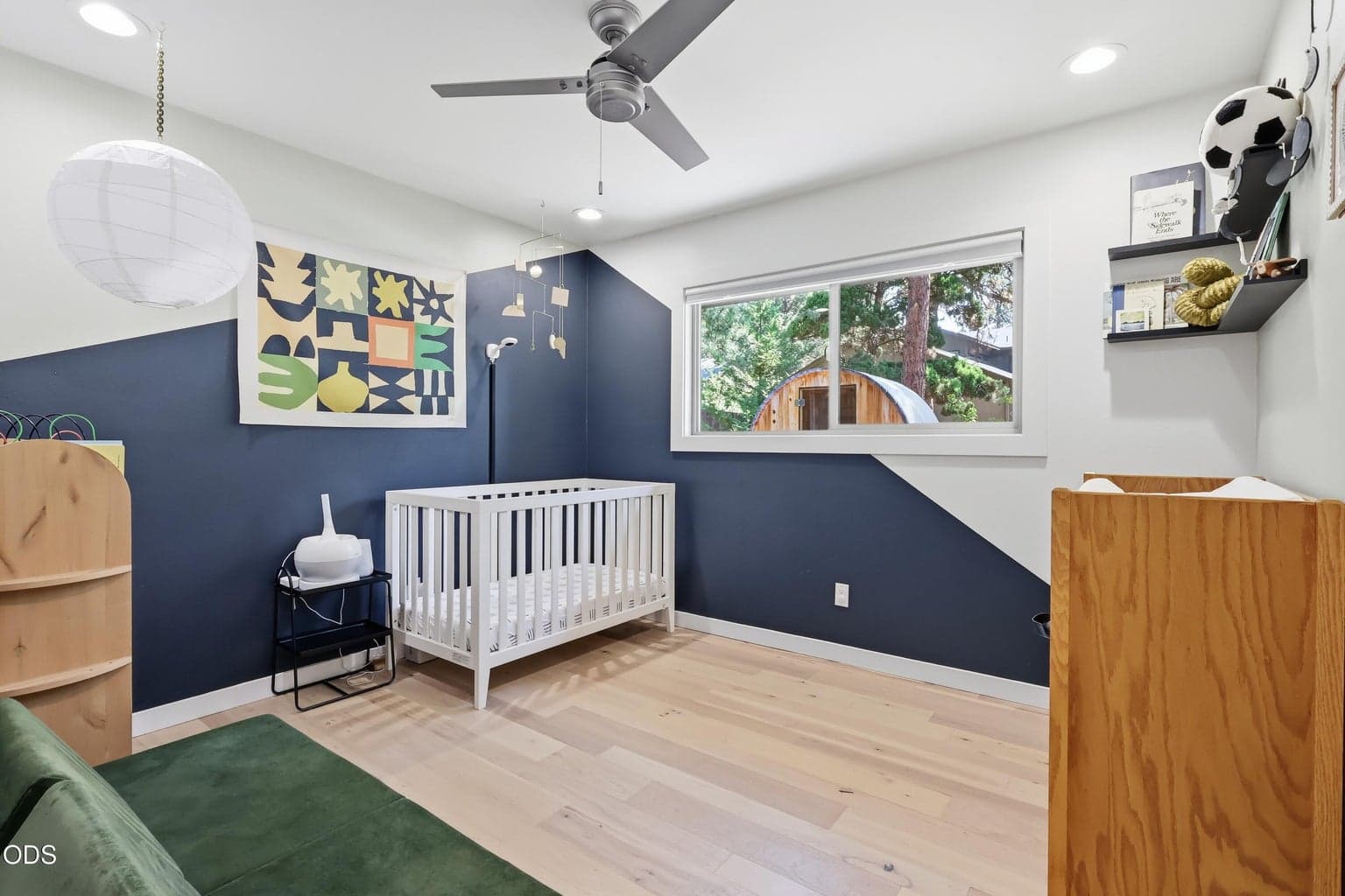 Photo of 1340 NW Trenton Avenue 21 of 45