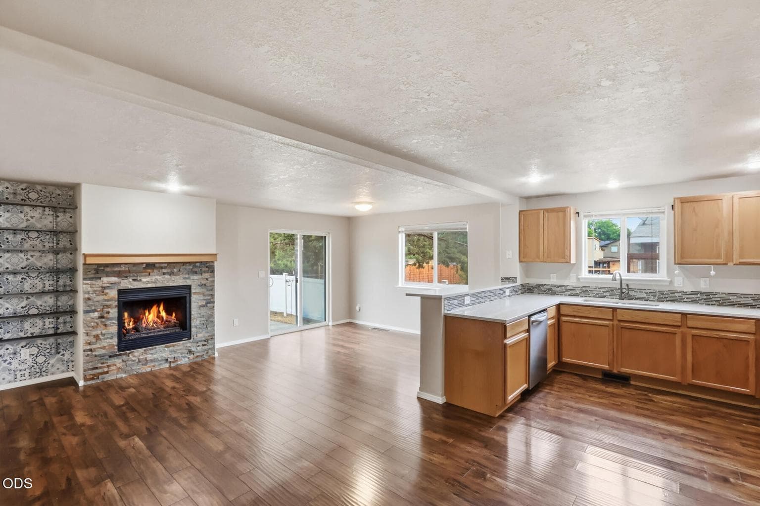 Photo of 2213 SW 22nd Street 11 of 41