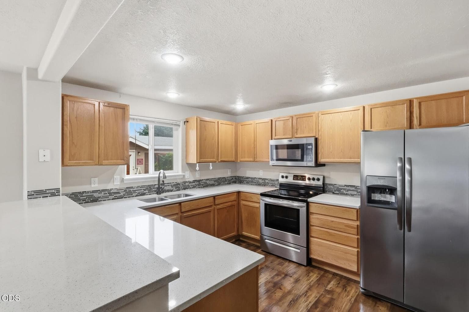 Photo of 2213 SW 22nd Street 2 of 41