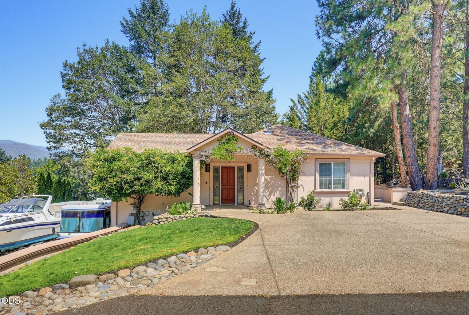Photo of 935 3rd Street 1 of 66