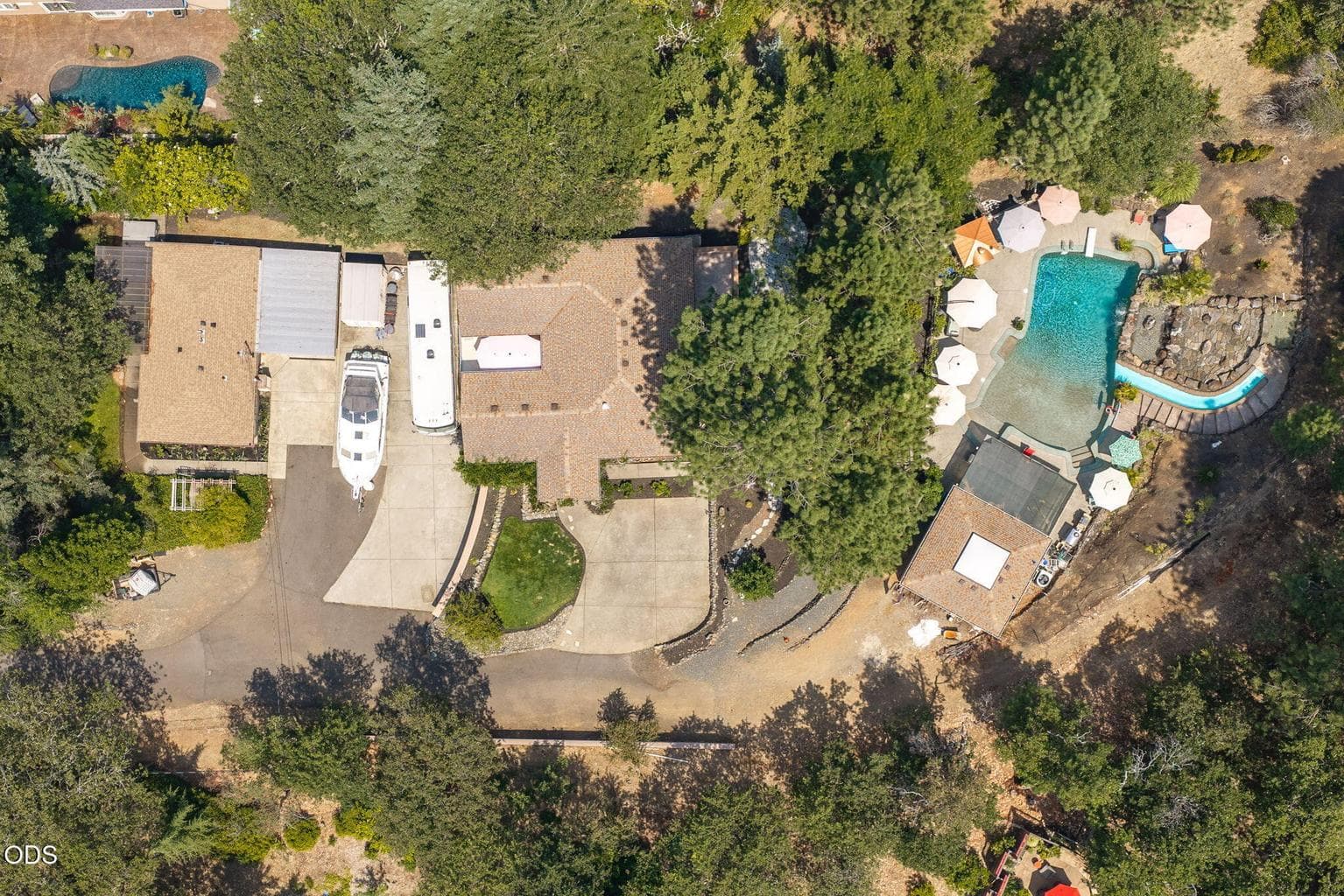 Photo of 935 3rd Street 4 of 66