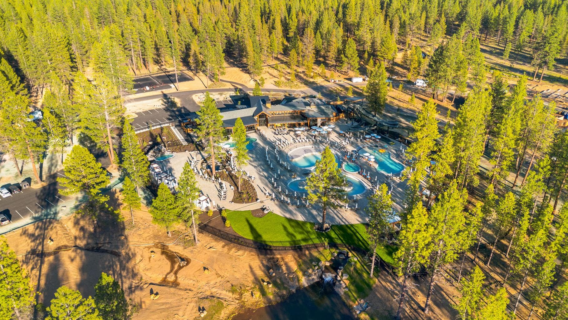 Caldera’s new aquatics & recreation facility! Swimming pools w/ water slide & lazy river, state-of-the-art fitness center, poolside cafe & bar, duckpin bowling and much more.