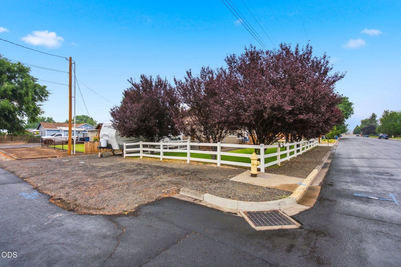 Photo of 327 Elm Avenue 5 of 36