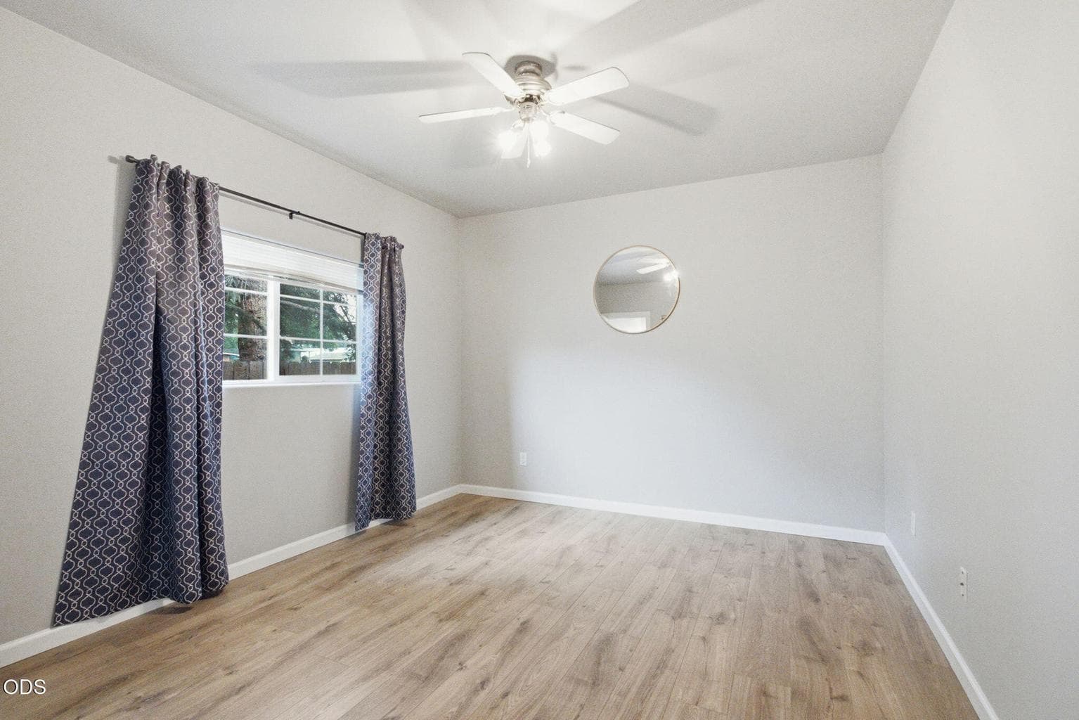 Photo of 327 NW Elm Avenue 31 of 36