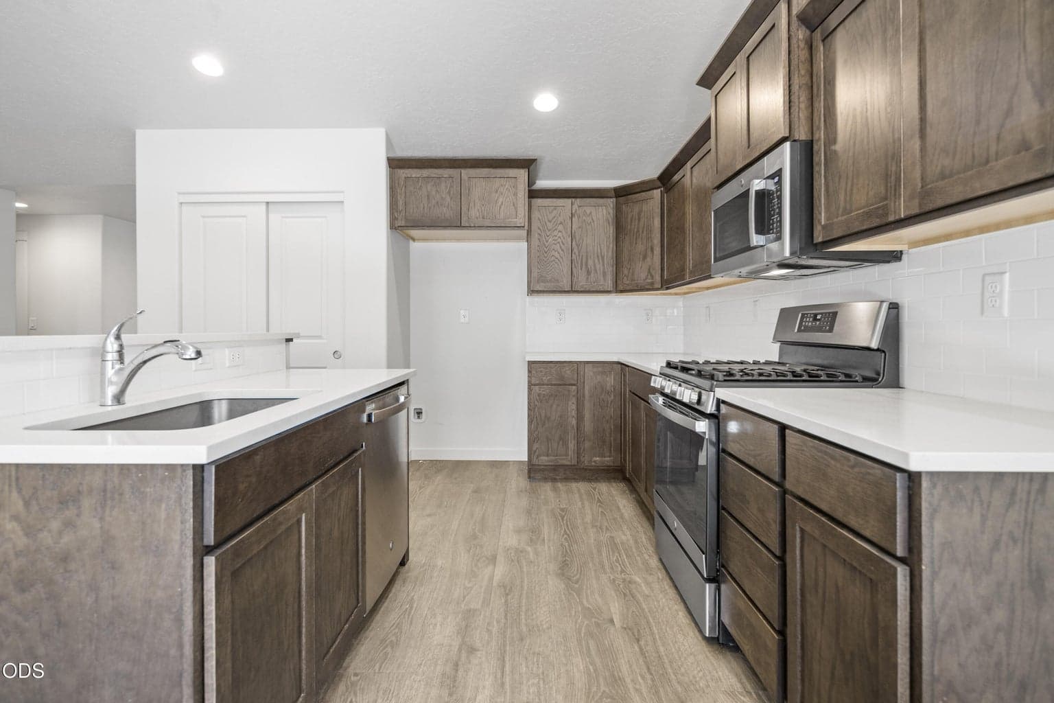 Photo of 51350 Apache Tears Court 4 of 18