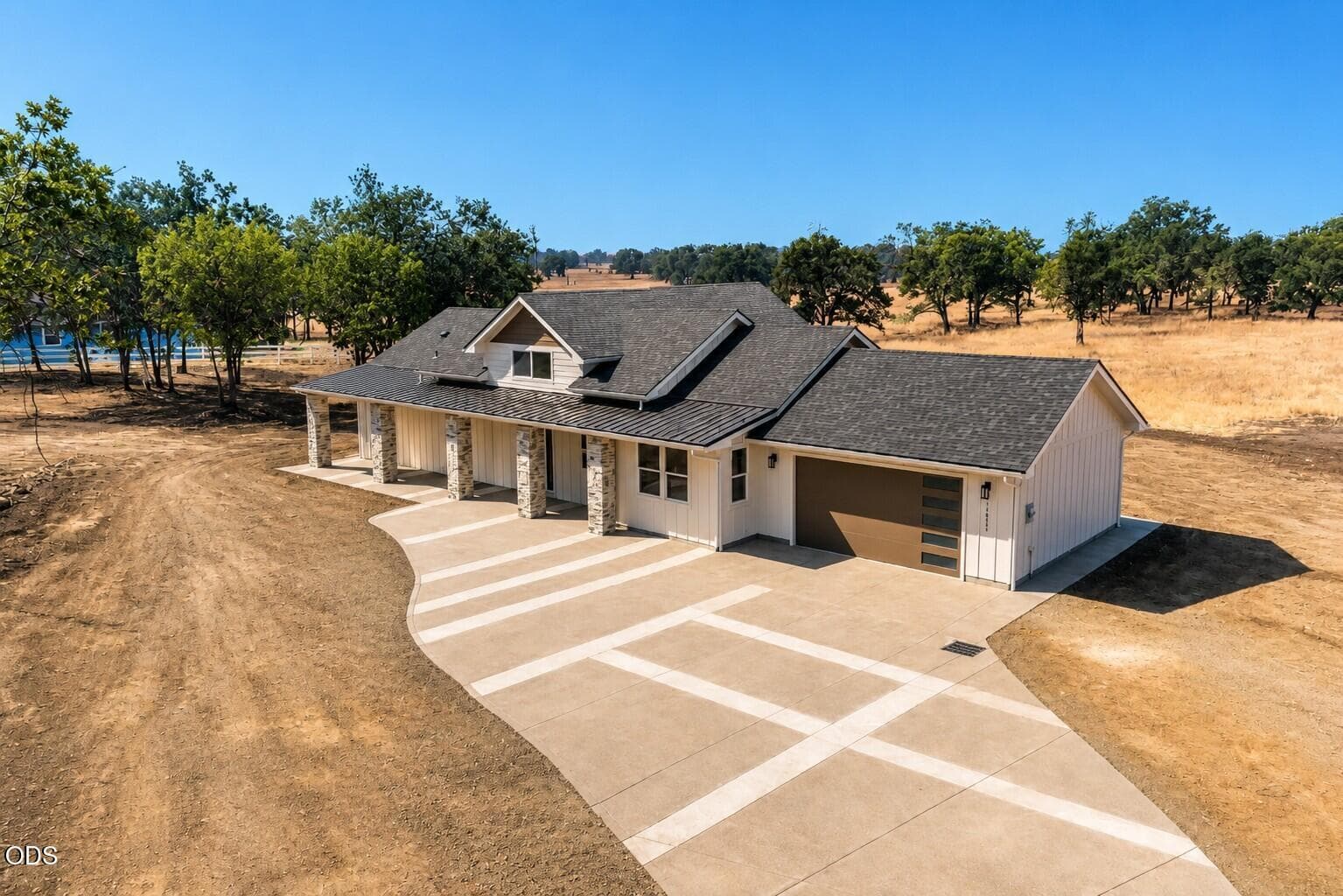 Photo of 14853 Antioch Road 1 of 26