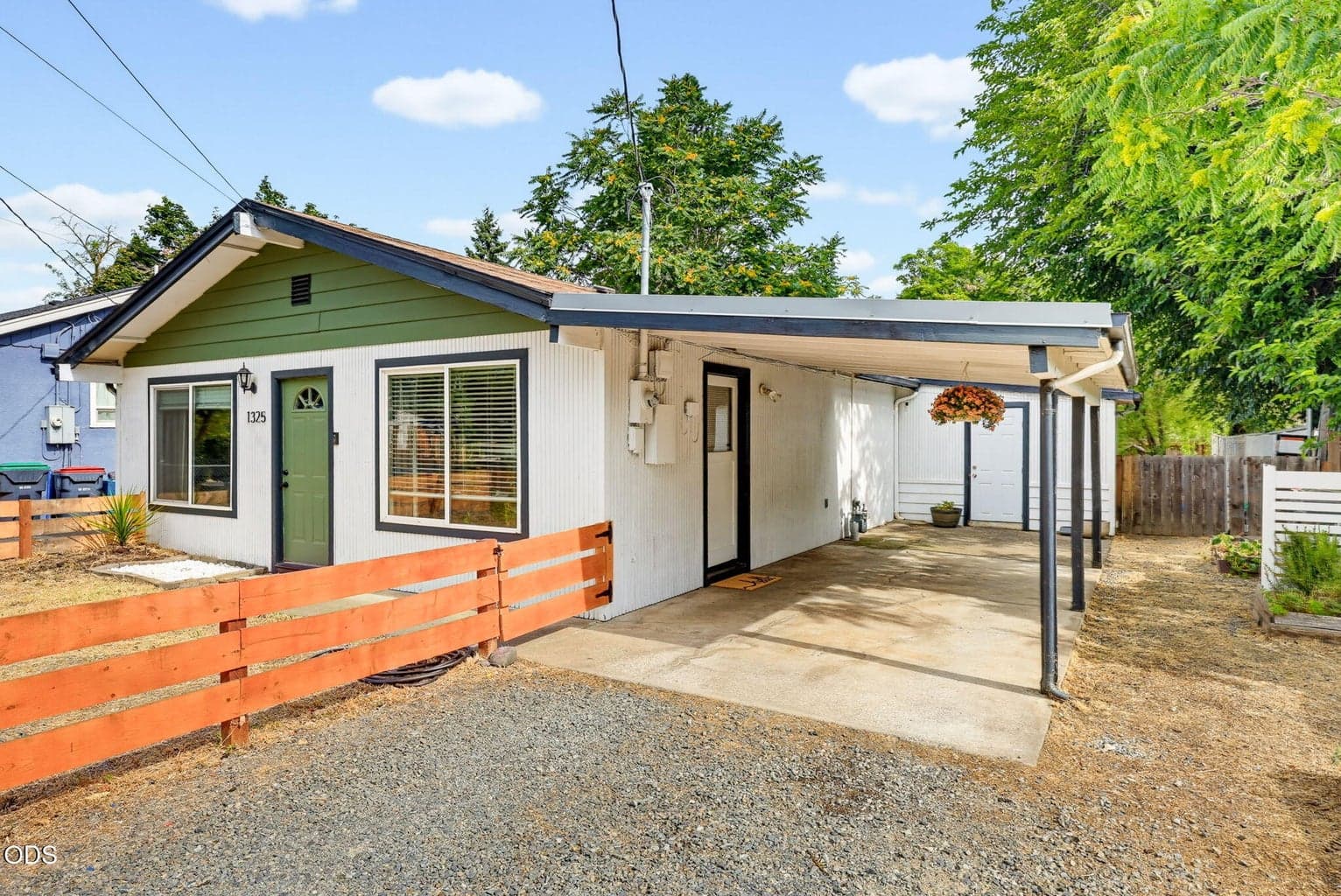Photo of 1325 Spring Street 2 of 27