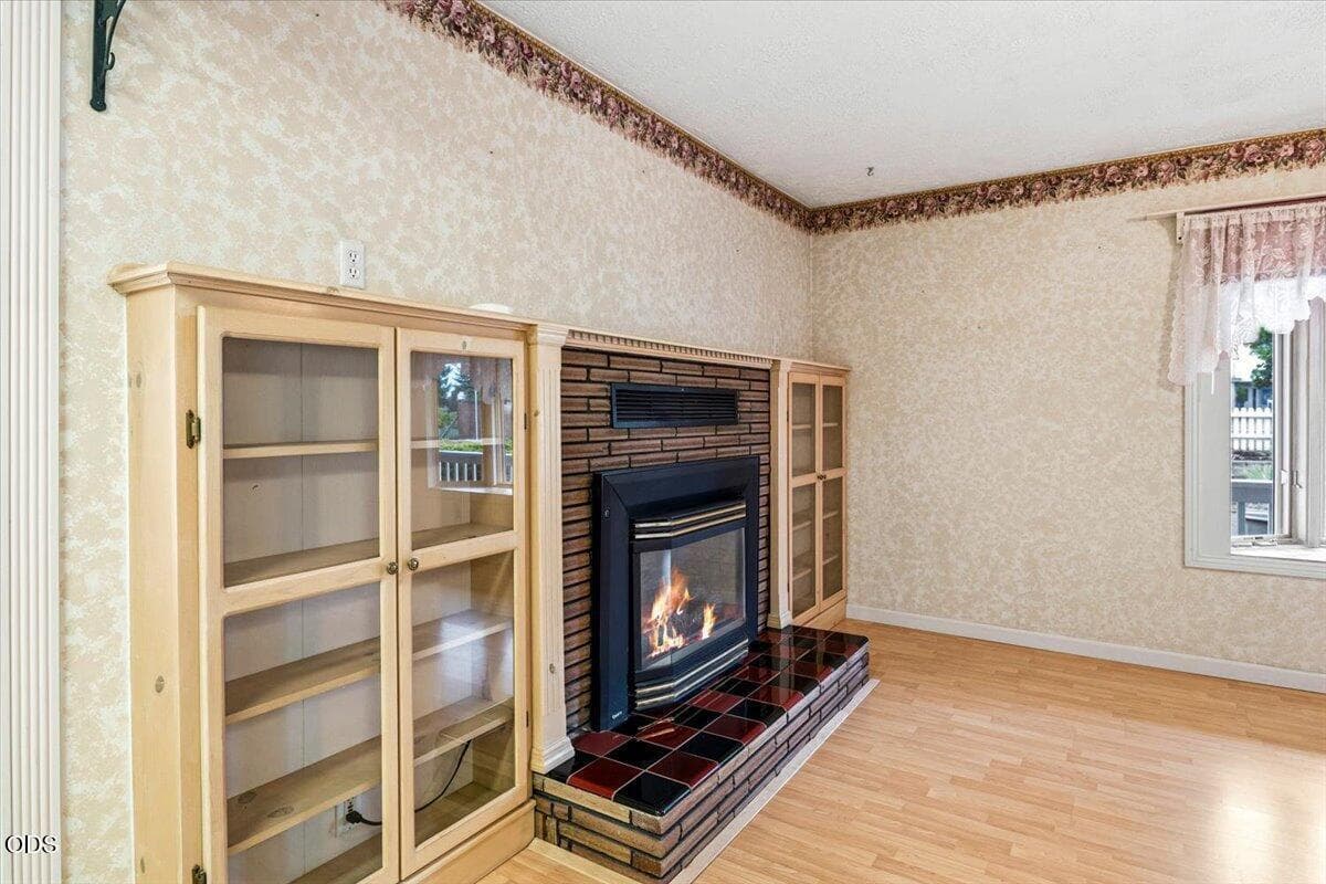 Photo of 2586 SW 27th Street 15 of 58