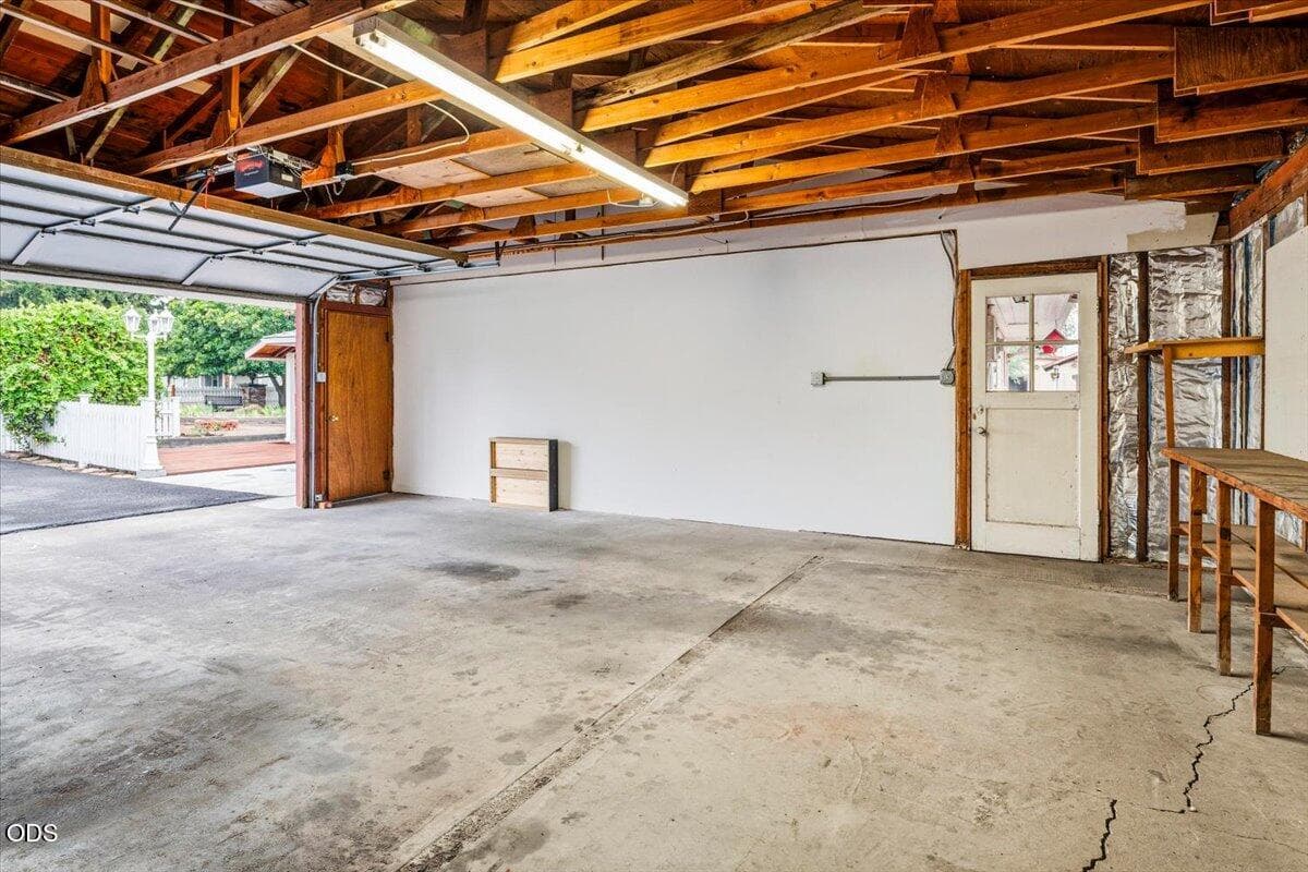 Photo of 2586 SW 27th Street 55 of 58