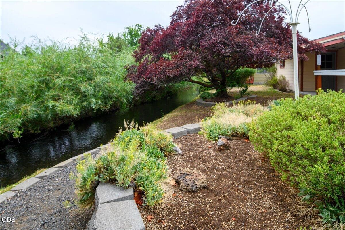 Photo of 2586 SW 27th Street 56 of 58