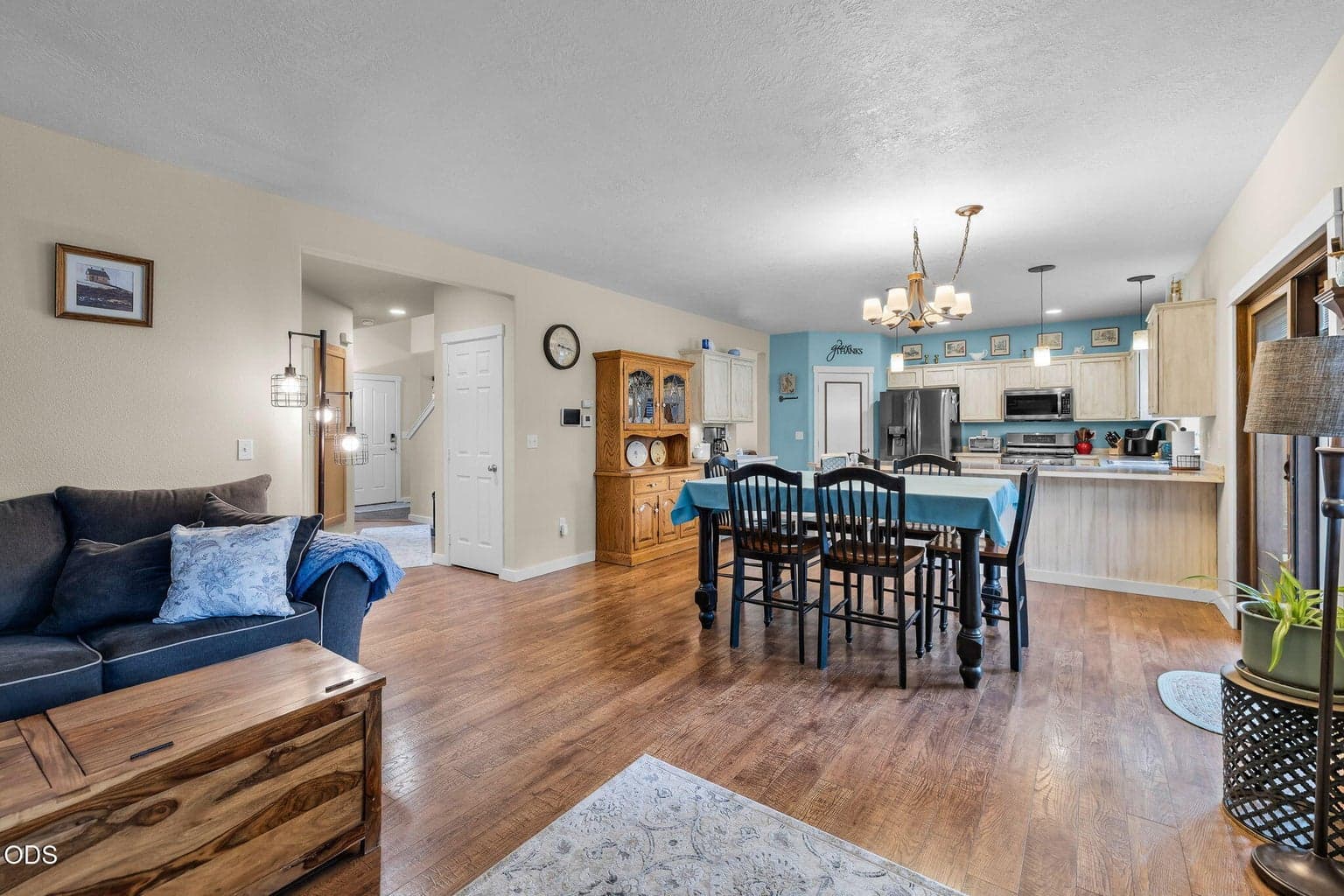 Kitchen and dining area