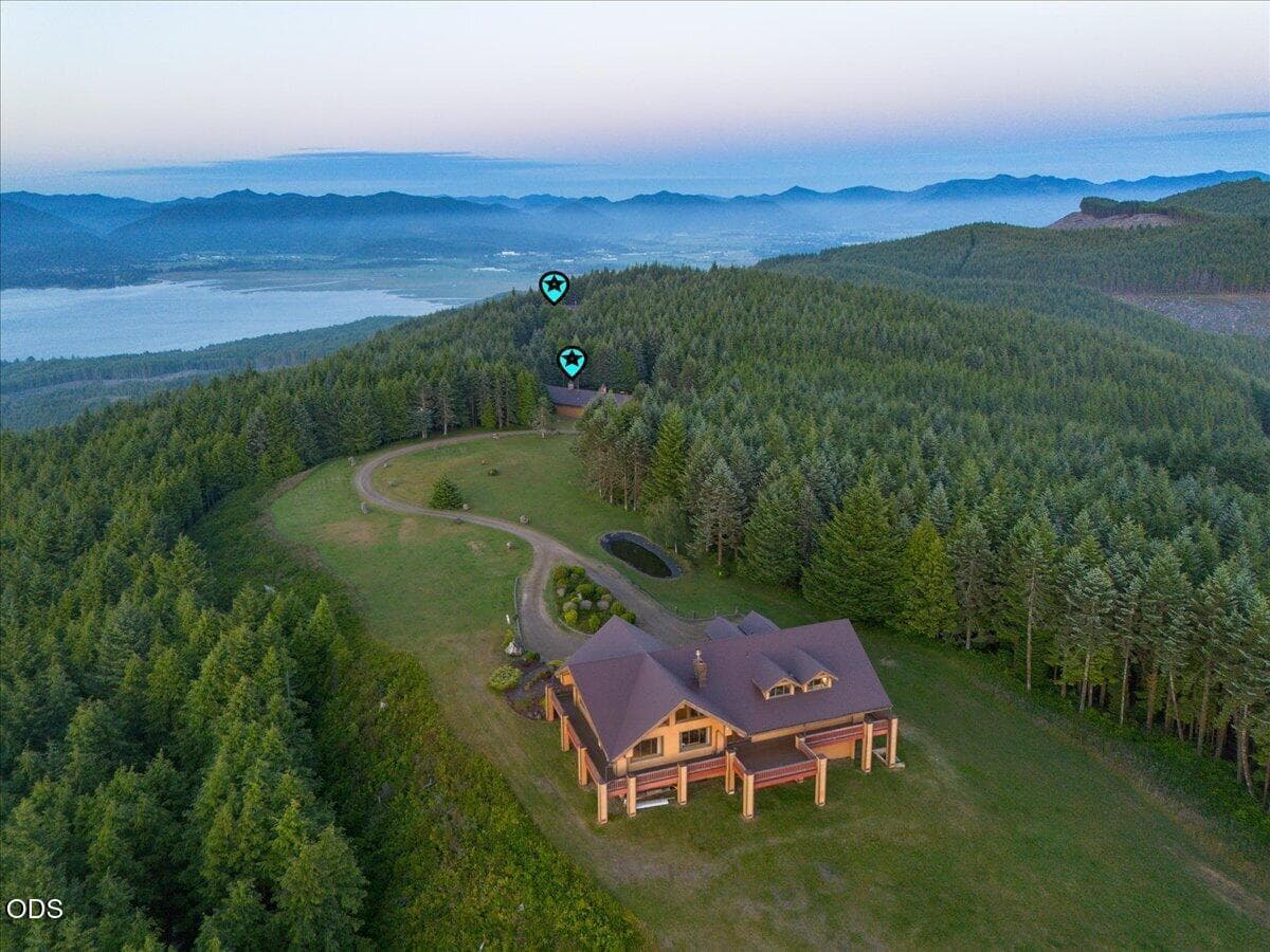Photo of 1500 Netarts Highway 3 of 92