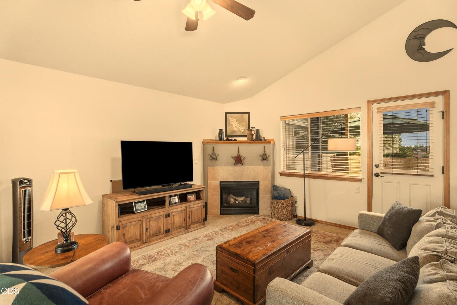 Photo of 438 19th 2 of 26
