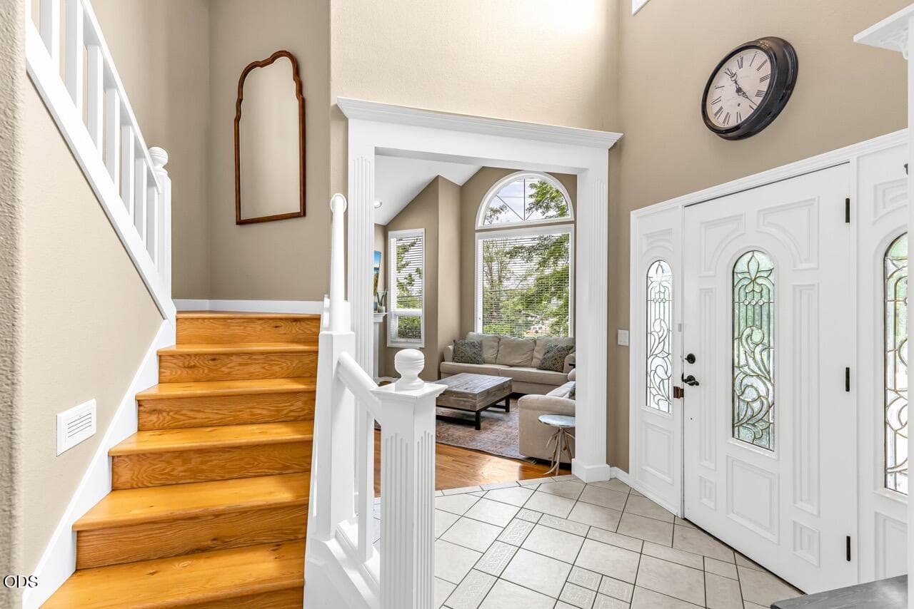 Photo of 2991 Lexington Drive 4 of 42
