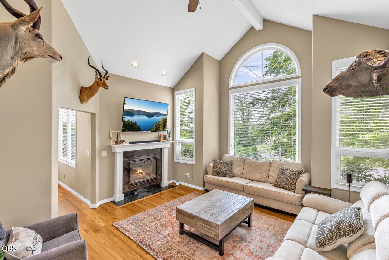 Photo of 2991 Lexington Drive 5 of 42